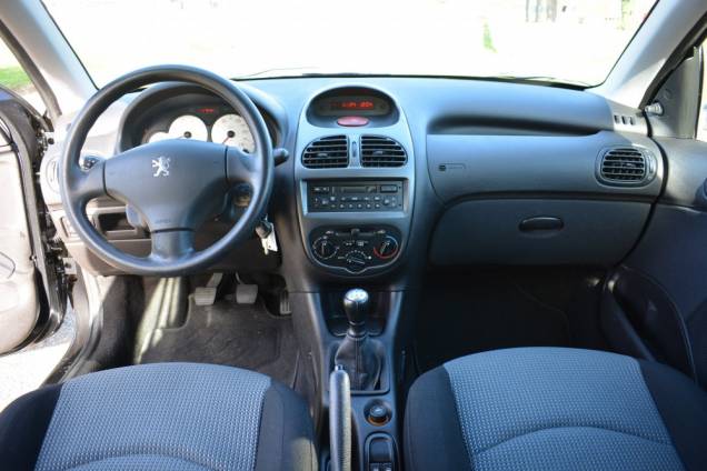 PEUGEOT 206 1.4 75 CV / 1ère MAIN / 79900KMS 15