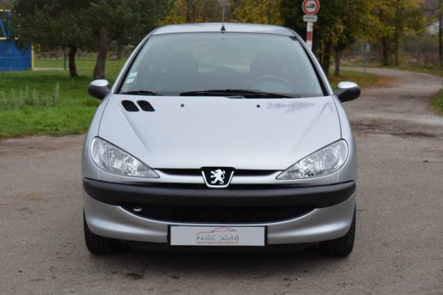 PEUGEOT 206 1.4 75 CV / 1ère MAIN / 27500 KMS 5