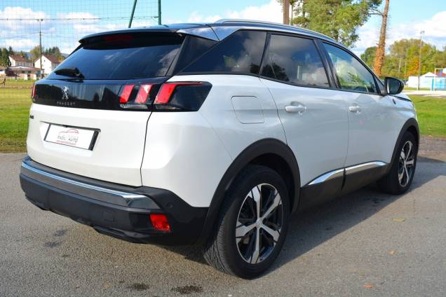 PEUGEOT 3008 CROSSWAY GRIP CONTROL 1.5 HDI 130 CV / SUIVI COMPLET PEUGEOT 3