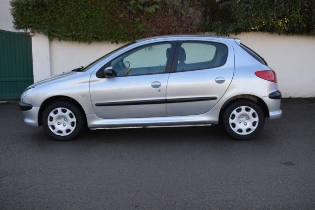 PEUGEOT 206 1.1 60 CV / 5 PORTES / 1ère MAIN / 47900 KMS 7