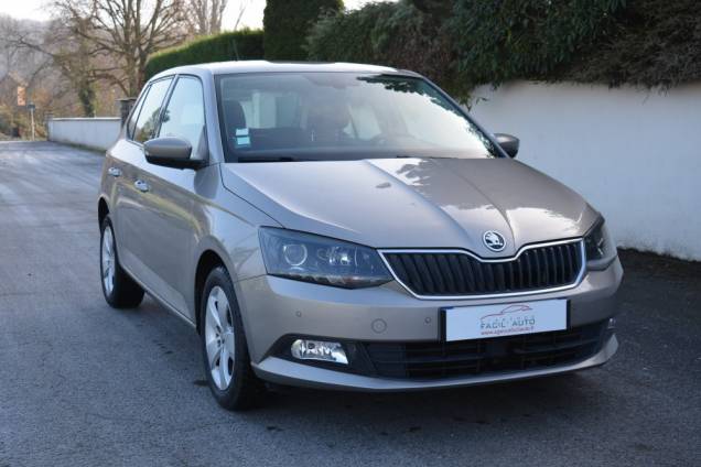 SKODA FABIA TSI 110 CV 5 PORTES / CROCHET D'ATTELAGE 2