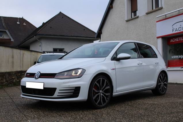 VOLKSWAGEN GOLF GTI PERFORMANCE 2.0 TSI 230 CV DSG 1