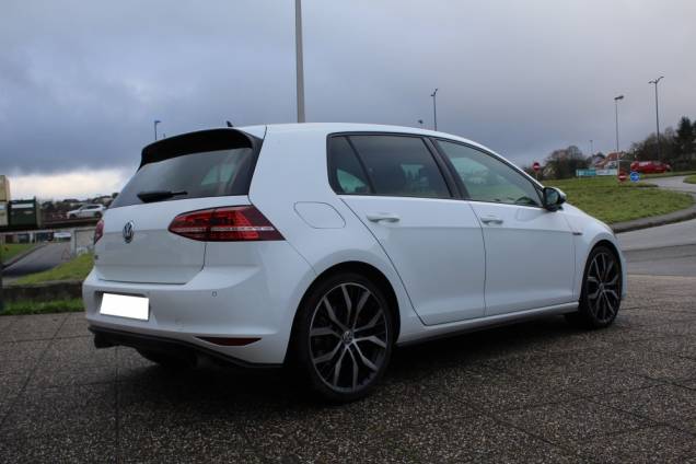 VOLKSWAGEN GOLF GTI PERFORMANCE 2.0 TSI 230 CV DSG 6