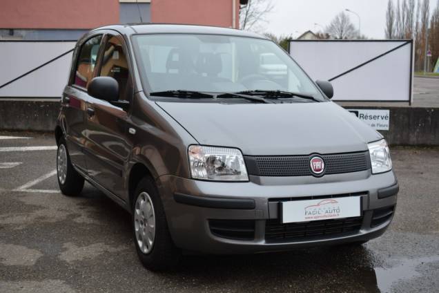 FIAT  PANDA 1.2 70 CV 5 PORTES / 7900 KMS / 1ère MAIN / CLIMATISATION 2