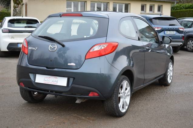 MAZDA 2 1.4 MZR-CD 68 CV / 1ère MAIN / 89900 KMS 4