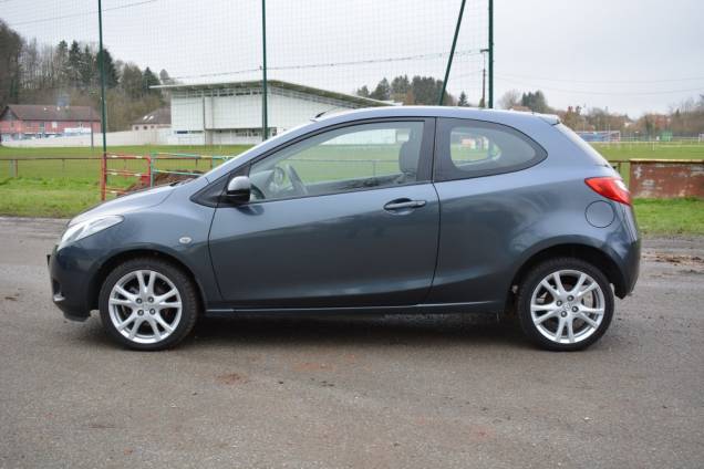 MAZDA 2 1.4 MZR-CD 68 CV / 1ère MAIN / 89900 KMS 7