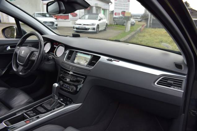 PEUGEOT 508 GT 2.0 HDI 180 CV BVA 11