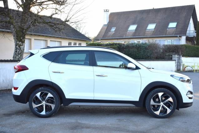 HYUNDAI TUCSON EXECUTIVE 1.7 CRDI DCT-7 141 CV 2WD 5