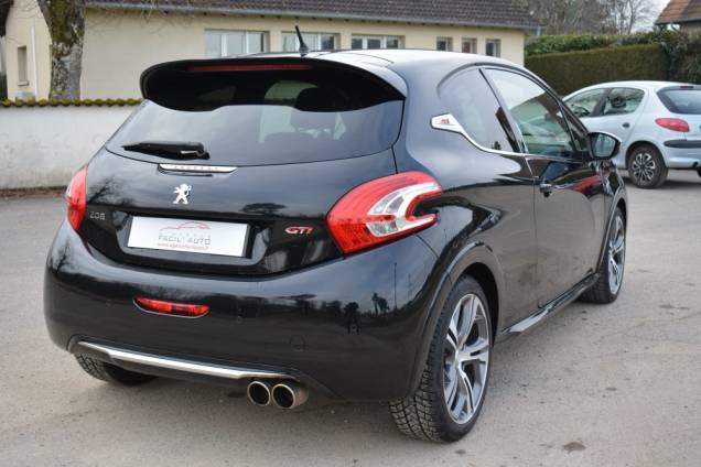 PEUGEOT 208 GTI 1.6 TURBO 200 CV / 79900 KMS / 4 ROUES HIVER OFFERTES 4