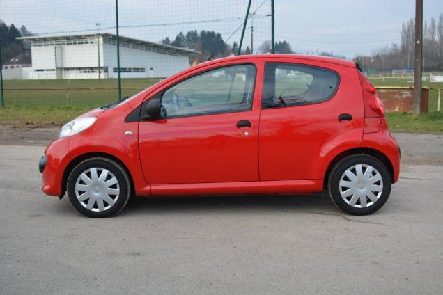 PEUGEOT 107 1.0 68 CV 5 PORTES / 48900 KMS / 4 ROUES HIVER OFFERTES 7