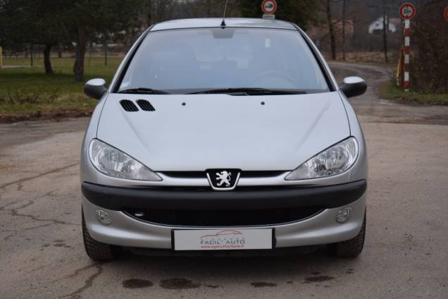 PEUGEOT 206 1.4 75 CV 5 PORTES / BOITE AUTOMATIQUE / 1ère MAIN / 11500 KMS 5