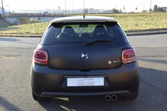 DS DS3 BLACK SPECIAL 208 CV BVM  5