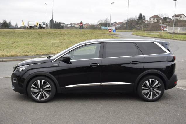 PEUGEOT 5008 GTLINE 130 CV HDI EAT8 1