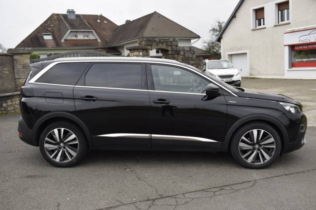 PEUGEOT 5008 GTLINE 130 CV HDI EAT8 5