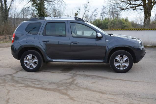 DACIA DUSTER 4X4 PRESTIGE 1.6 105 CV / CROCHET D'ATTELAGE / 38900 KMS / SELLERIE CUIR 9