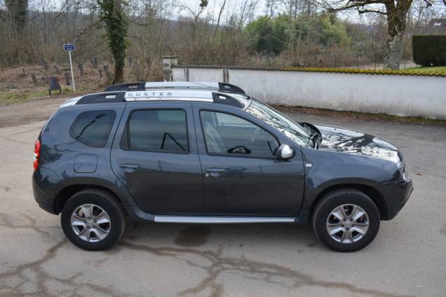 DACIA DUSTER 4X4 PRESTIGE 1.6 105 CV / CROCHET D'ATTELAGE / 38900 KMS / SELLERIE CUIR 10