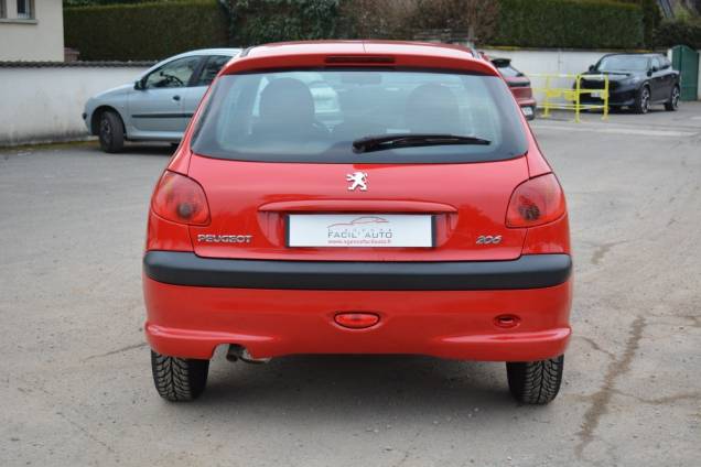 PEUGEOT 206 1.4 75 CV  6