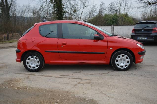 PEUGEOT 206 1.4 75 CV  9