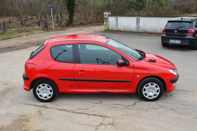 PEUGEOT 206 1.4 75 CV  10